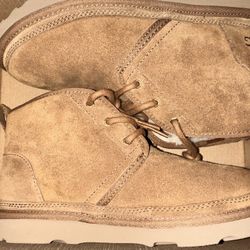 Neumel Uggs