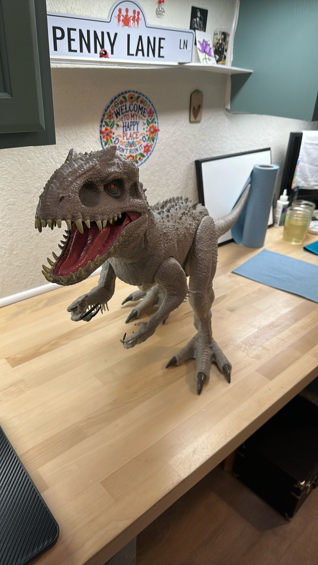 Jurassic World Camp Cretaceous Super Colossal Indominus Rex 39" Dinosaur Figure