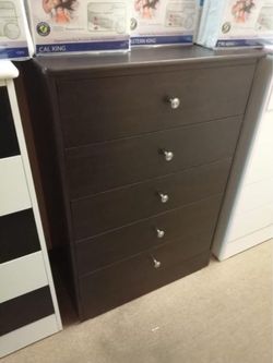 Five drawers dresser