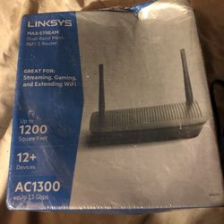 Linksys  Plug And Hub 
