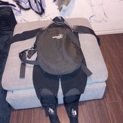 scuba diving gear included back pack and shoes