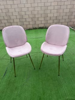 Set of 2 Pink Velvet Accent Chairs