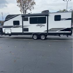 2019 Grand Design Imagine 2400 bunkhouse