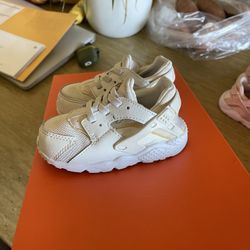 Nike Huarache Run Toddler Size 7C