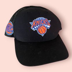 New York Knicks Black ‘47 Trucker Hat