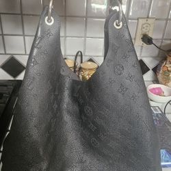 USED Louis Vuitton Carmel Mahina Bag
