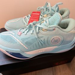 New Way of Wade basketball shoes 9.5