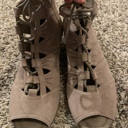 Earth NEW Kristen Lace up, cut out ankle, strap leather sandals, size 9D