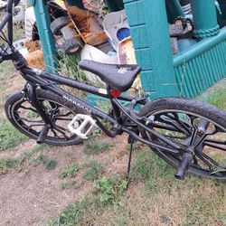 Mongoose Rebel  Bmx Bike 