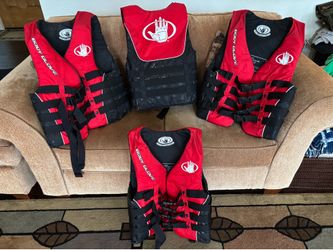Set of 4 Body Glove Life Jackets