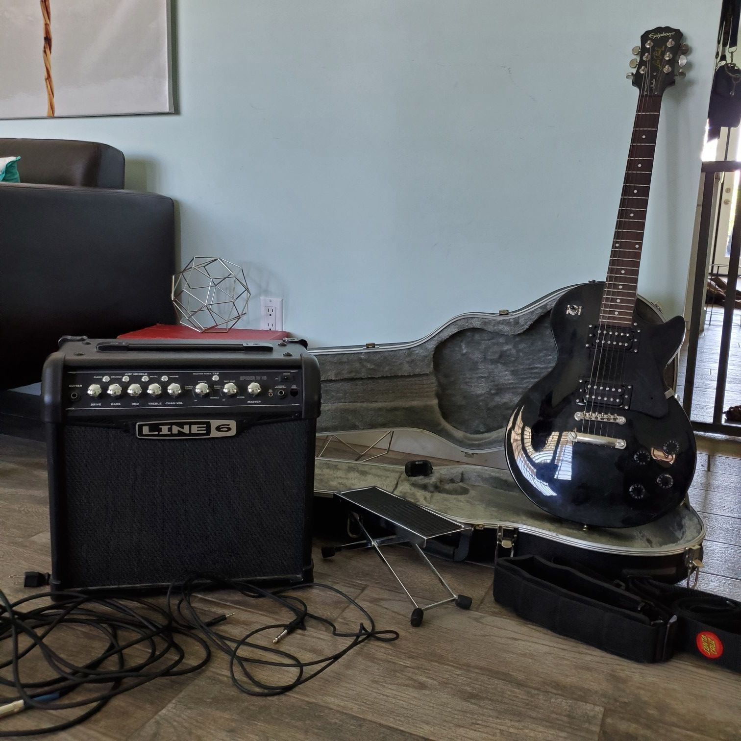 Electric guitar & amp