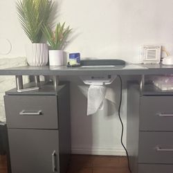 Manicure Station/Electric Dust Catcher