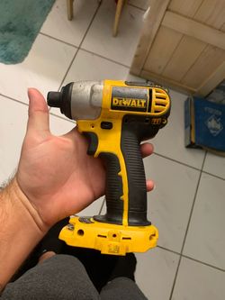 Dewalt DC825 impact 18v