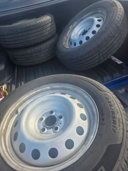 225/65R17 tires and rims