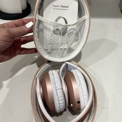 Mkay Headphones with Case