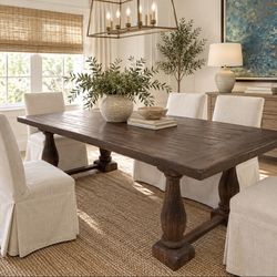 Beautiful Dining Table – Solid