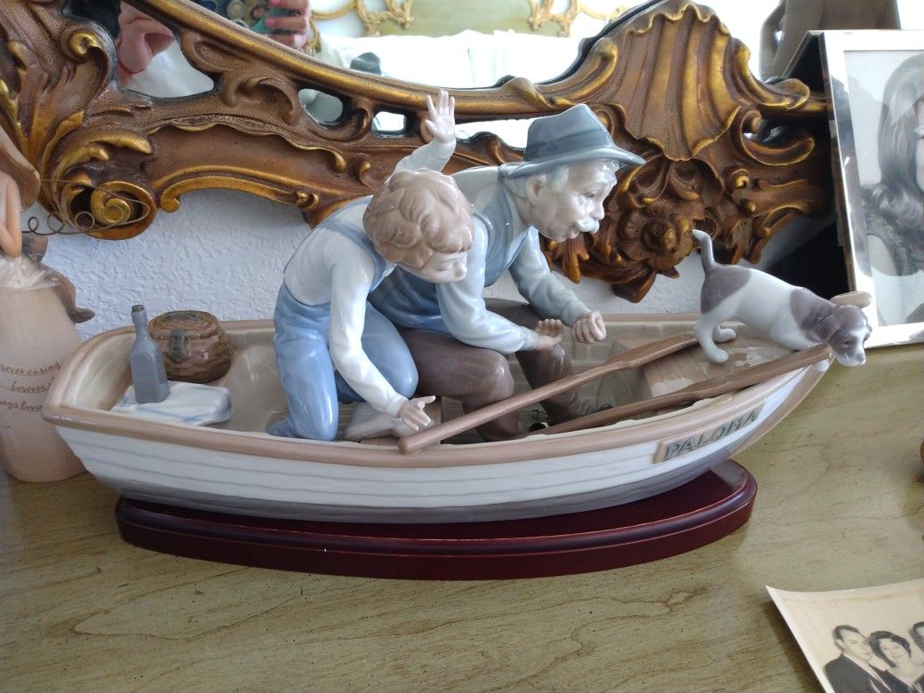 Lladró Fishing With Gramps 5215 Inc. Wooden Base