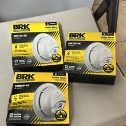 First Alert BRK 10-Year Battery Hardwired (with Battery Back-up)
