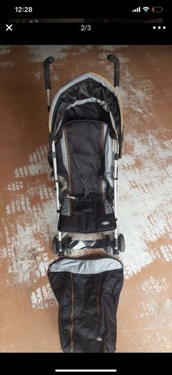 Zipper folding stroller