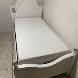 Kids Disney Princess Twin Bed w/ Mattress 