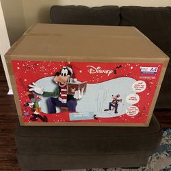Disney 4 Ft. Animated Goofy Holiday Animatronic