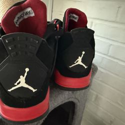 Jordan Retro 4 