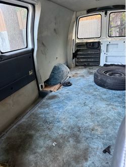 Gm wheel van runs good
