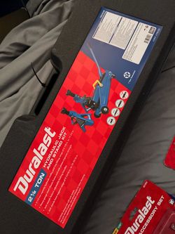 NEW Duralast 2.5 ton jack & stands kit