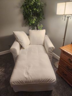 Lounge couch