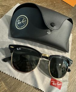 Black/gold Raybans