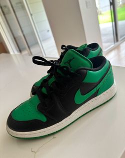 Boy Shoes Size 5.5