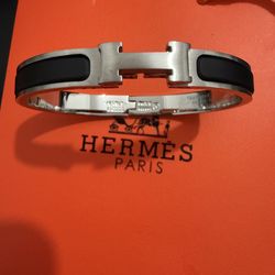 Chic H Bracelet Black Silver