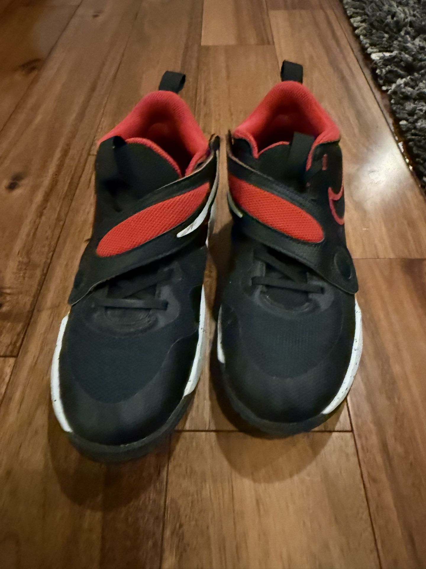 Like New Nike Size 7Y