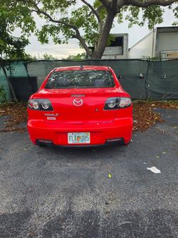 Red Mazda 2007