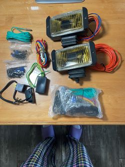 Aftermarket fog light kit never used