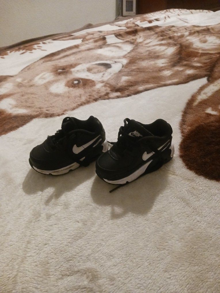 Toddler NIKE SHOES
