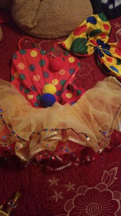 Clown costume 8t