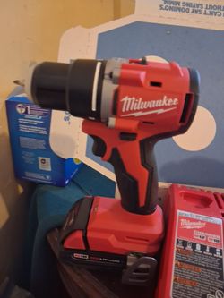 Milwaukee drill set