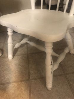 4 White Dining Chairs ** Negotiable .. Please message Me