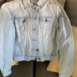 Women’s Jean Jacket Size Small