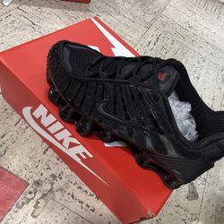Nike Shox Black Trainers 