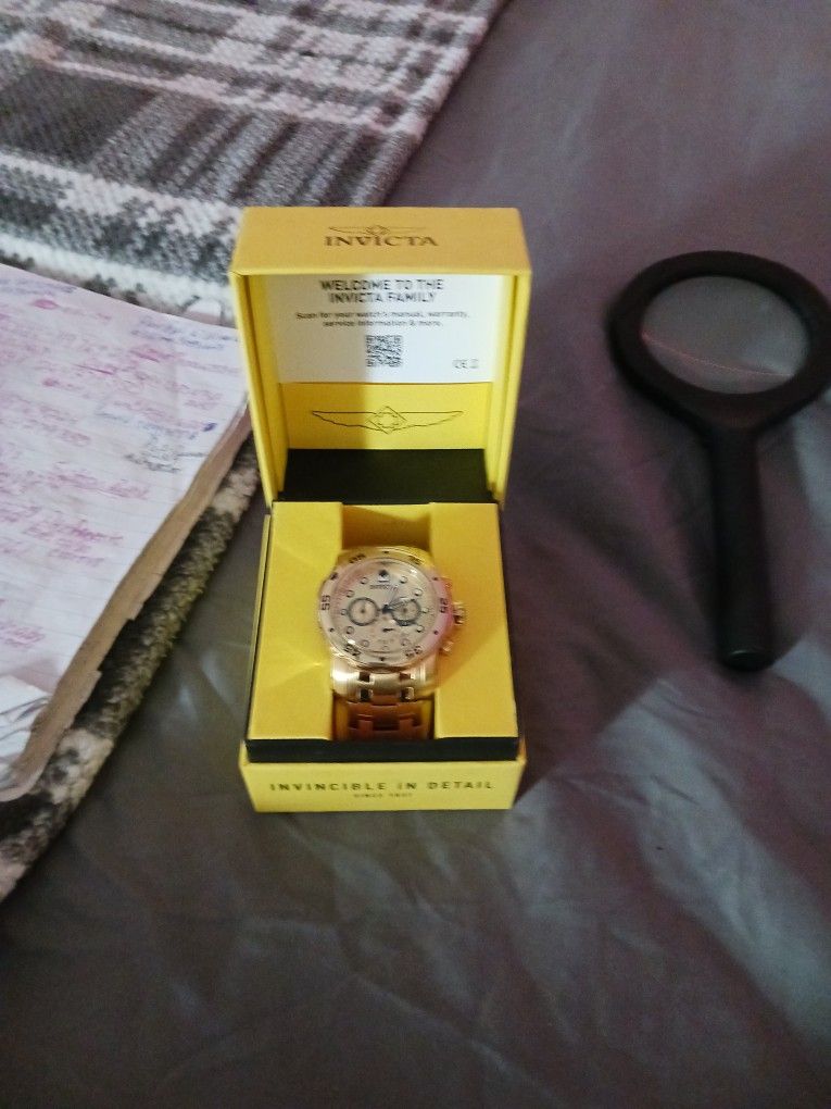INVICTA MENS DIVER WATCH