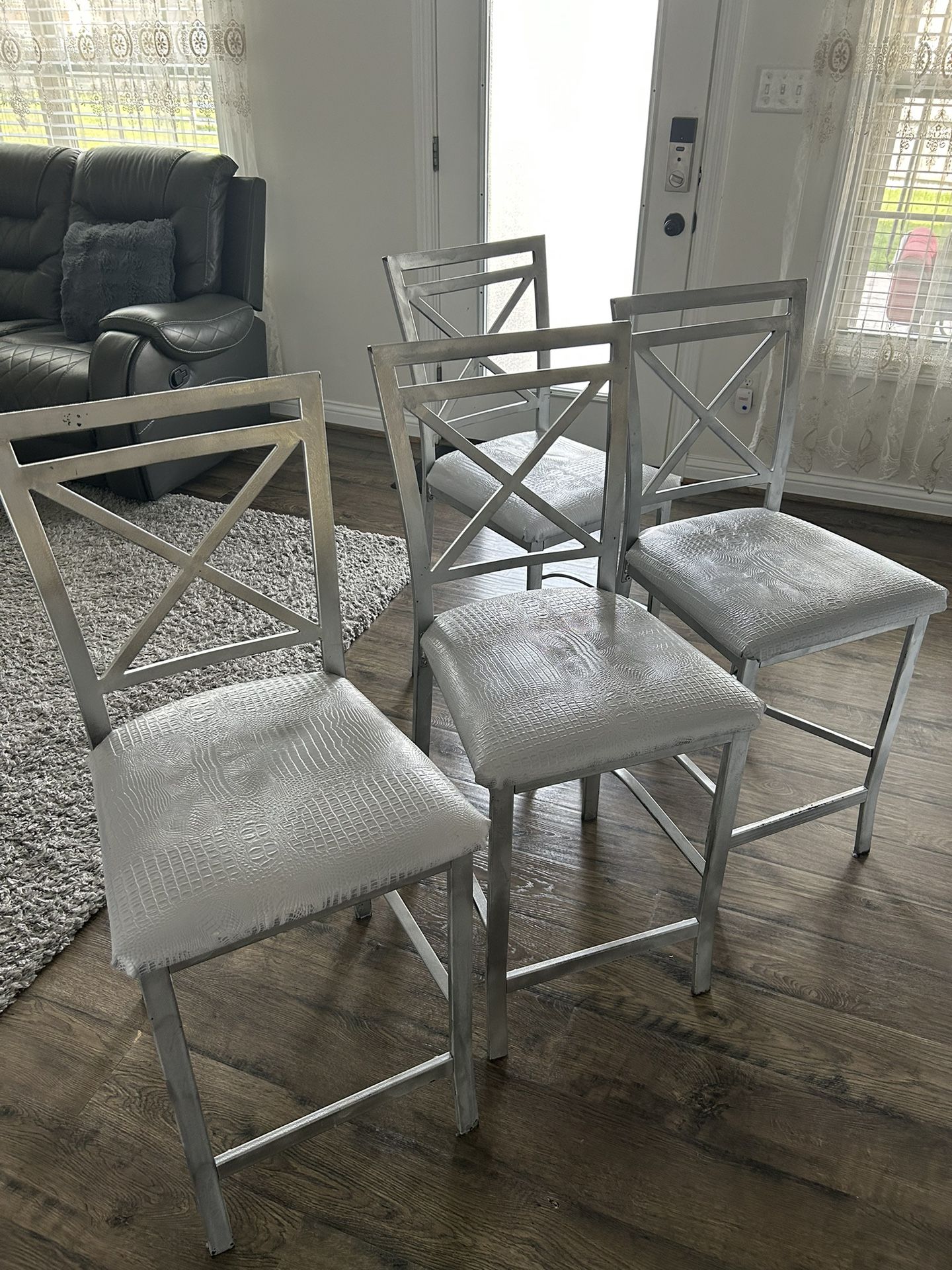 4 Counter Height Chairs 