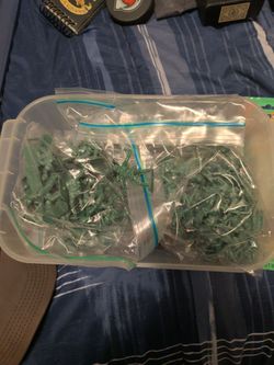 Green army men