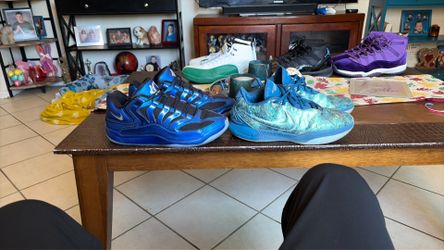Basketball shoes