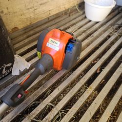 Husqvarna 122LK Weed Eater