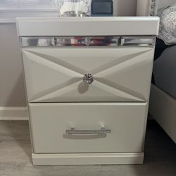 2 Matching White Nightstands with Crystal Accents + Lamps