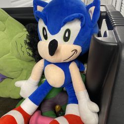 Sonic The Hedgehog And Elmo 