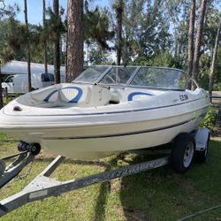 2004 Glastron 195 Bowrider Boat With Trailer.  