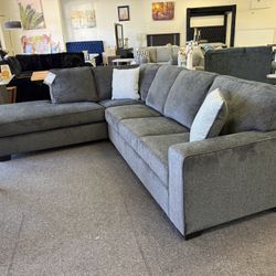 Grey Sectional With Chaise 